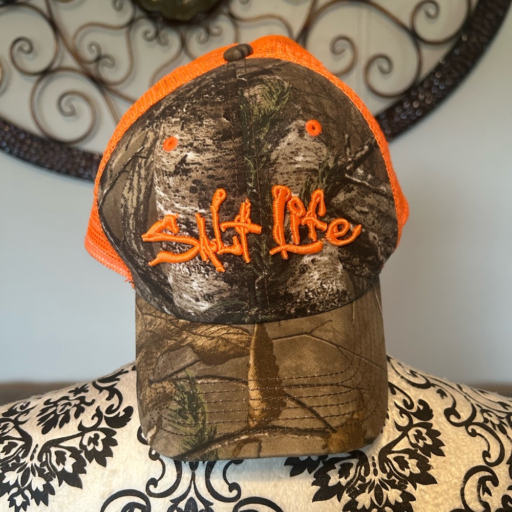 Salt life camo/orange youth hat